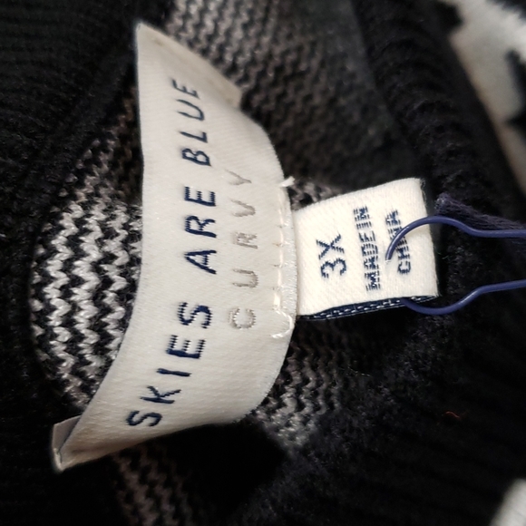 NWT Womens Sweater Skirt - Picture 3 of 4